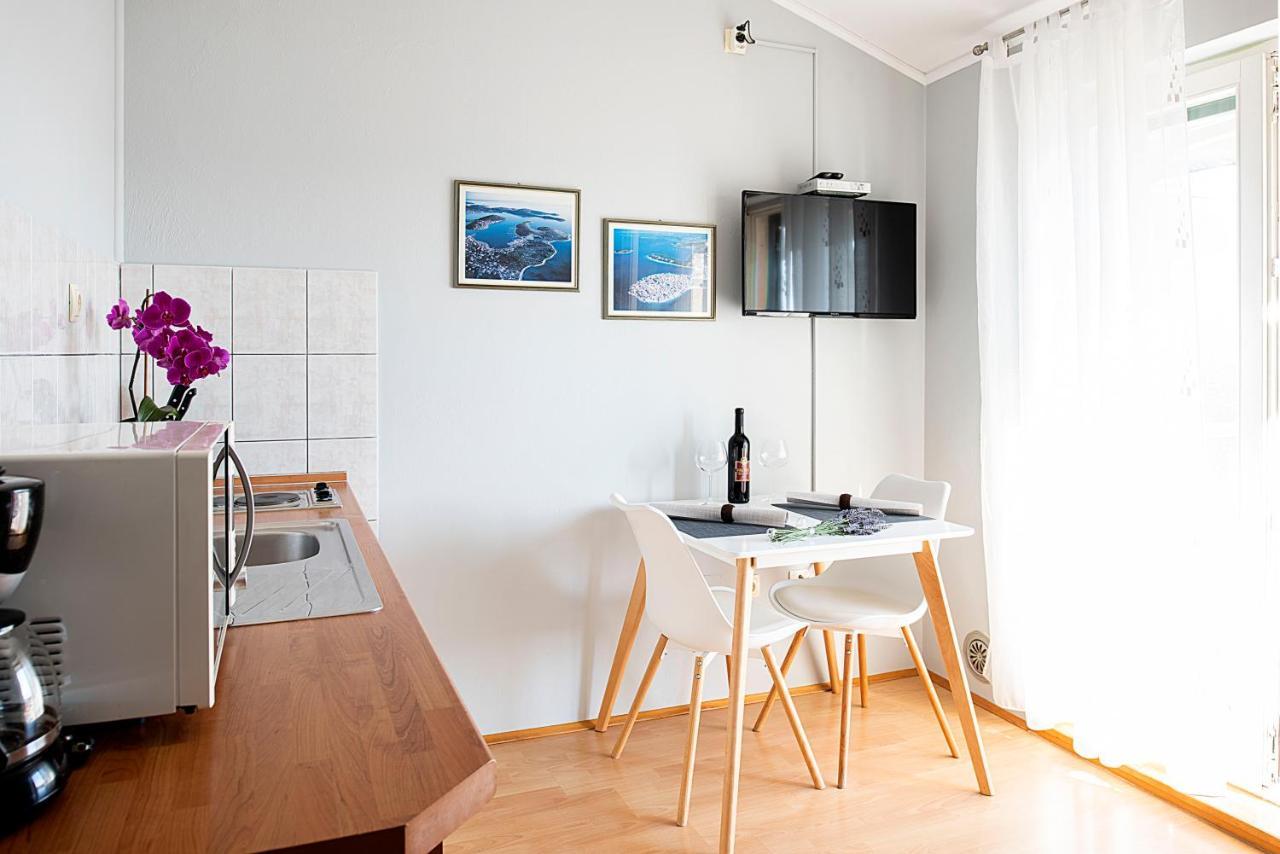 Jimy Apartments Sibenik Luaran gambar